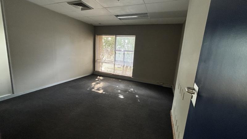 To Let commercial Property for Rent in Pinelands Western Cape